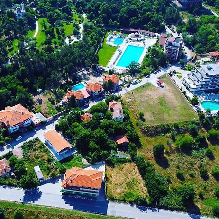 D Villa Mineralni Bani Luaran gambar