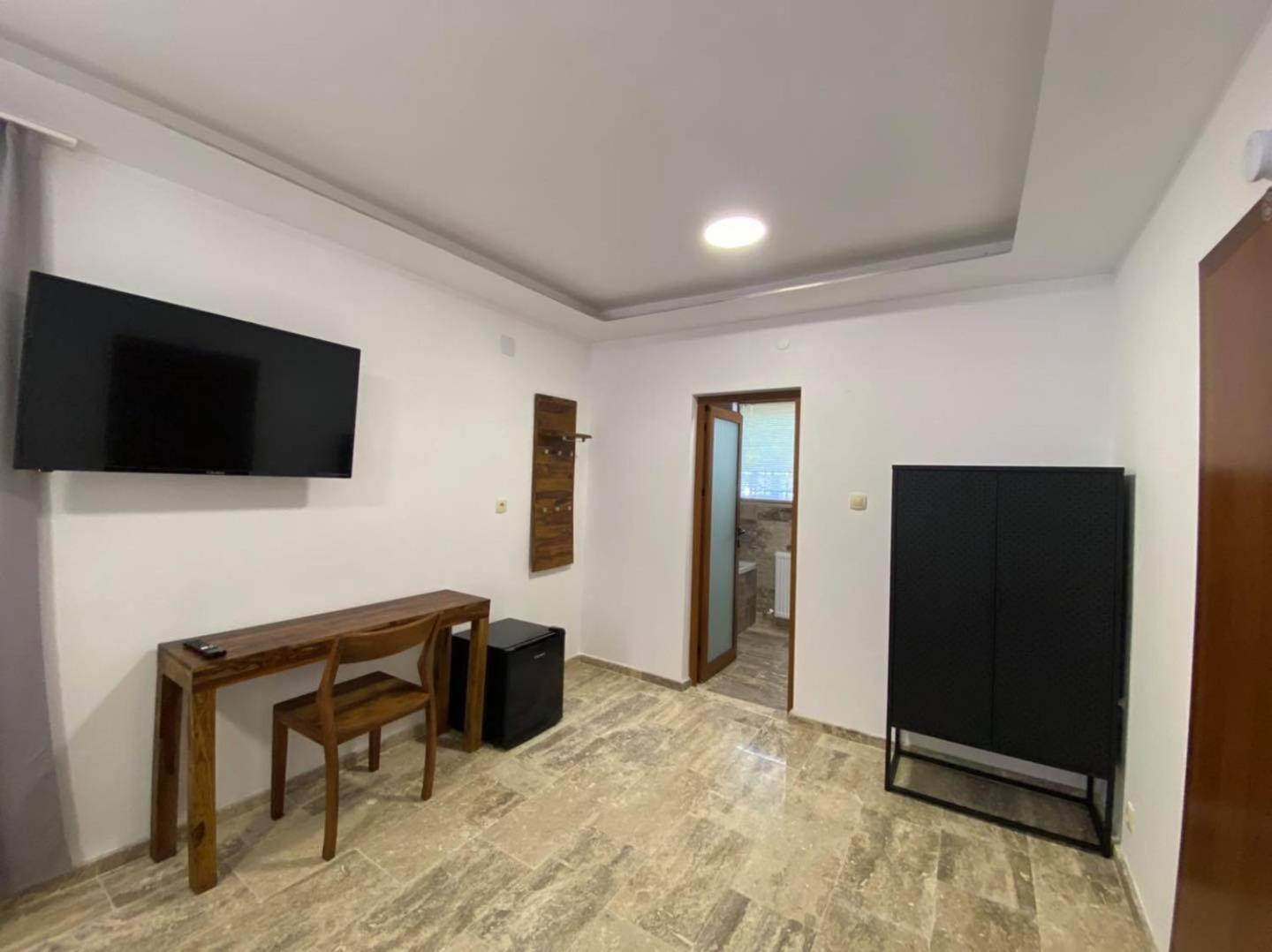 D Villa Mineralni Bani Luaran gambar